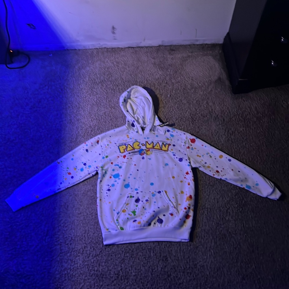 Medium/Mens/hoodie/pac-man/rue 21/brand new